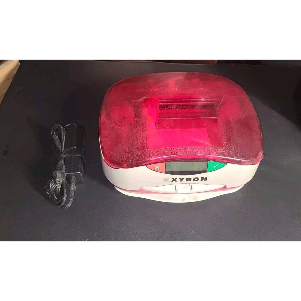 XYRON Personal Cutting System Portable Die Cut Machine With Power Cord EUC